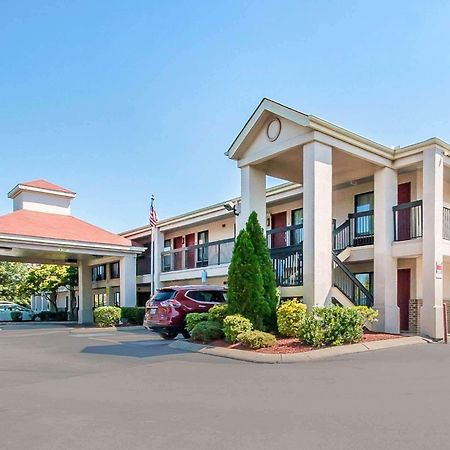 Econo Lodge Inn & Suites מורפריסבורו מראה חיצוני תמונה