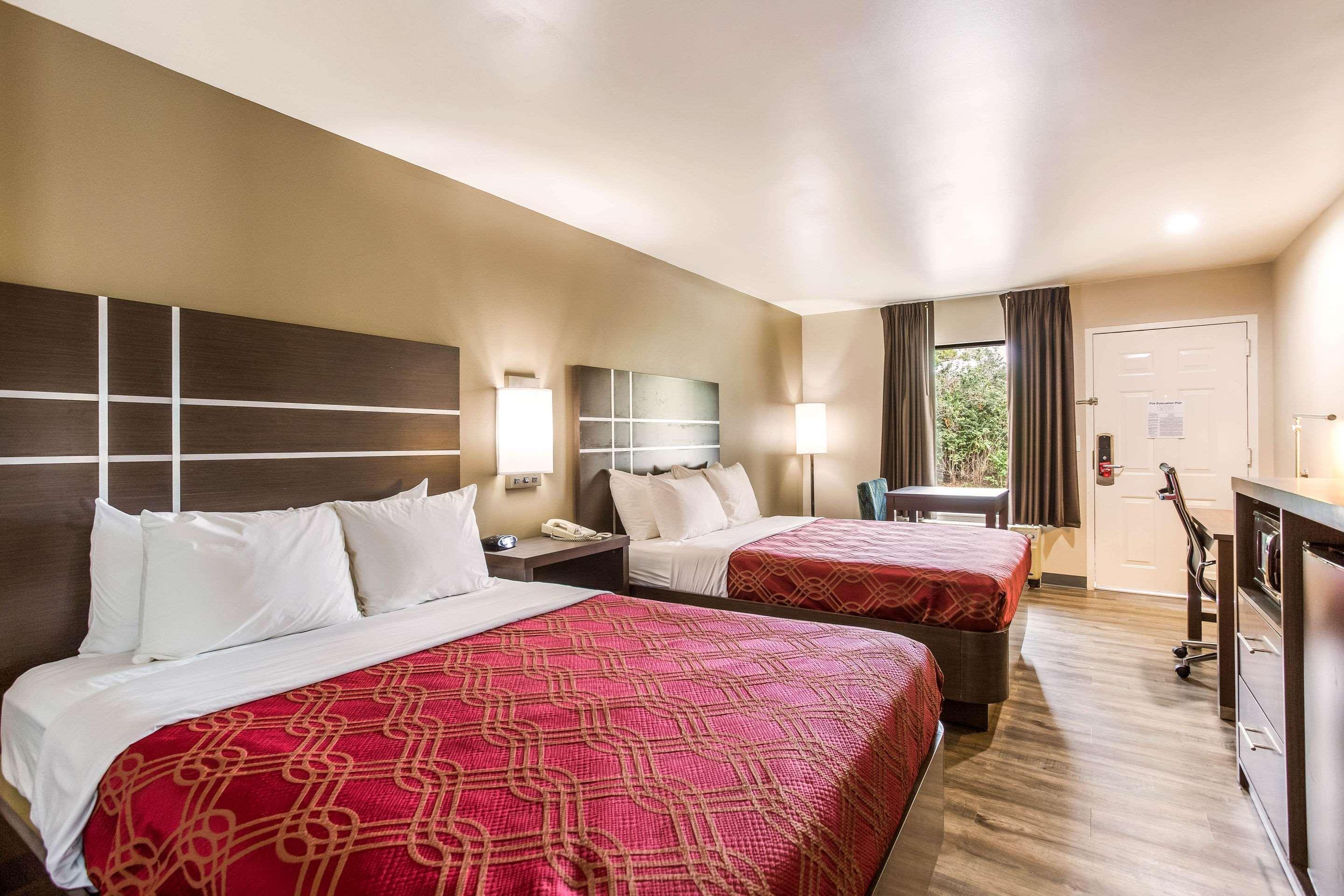 Econo Lodge Inn & Suites מורפריסבורו מראה חיצוני תמונה