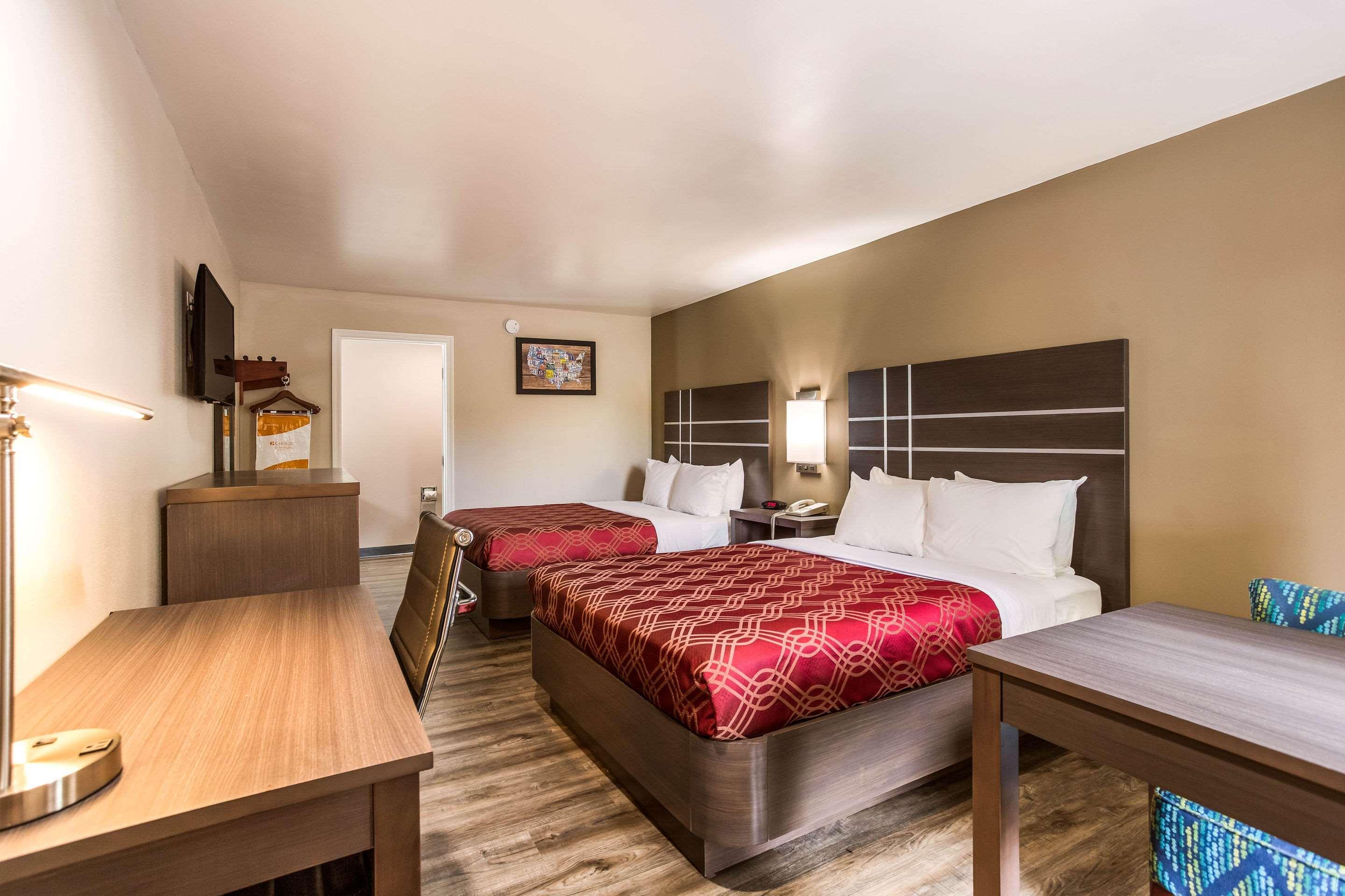Econo Lodge Inn & Suites מורפריסבורו מראה חיצוני תמונה