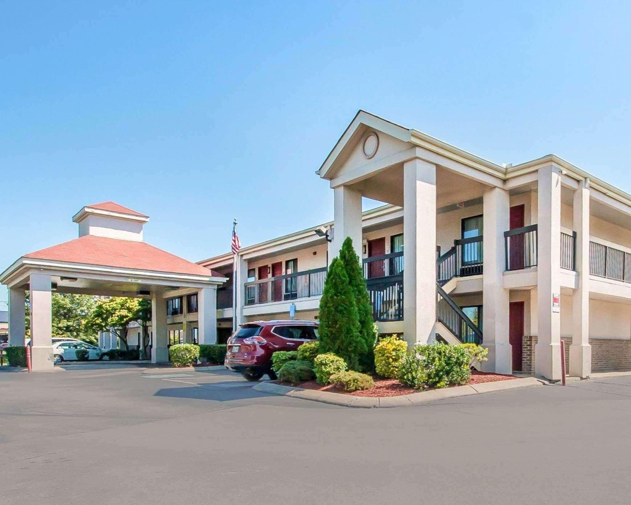 Econo Lodge Inn & Suites מורפריסבורו מראה חיצוני תמונה