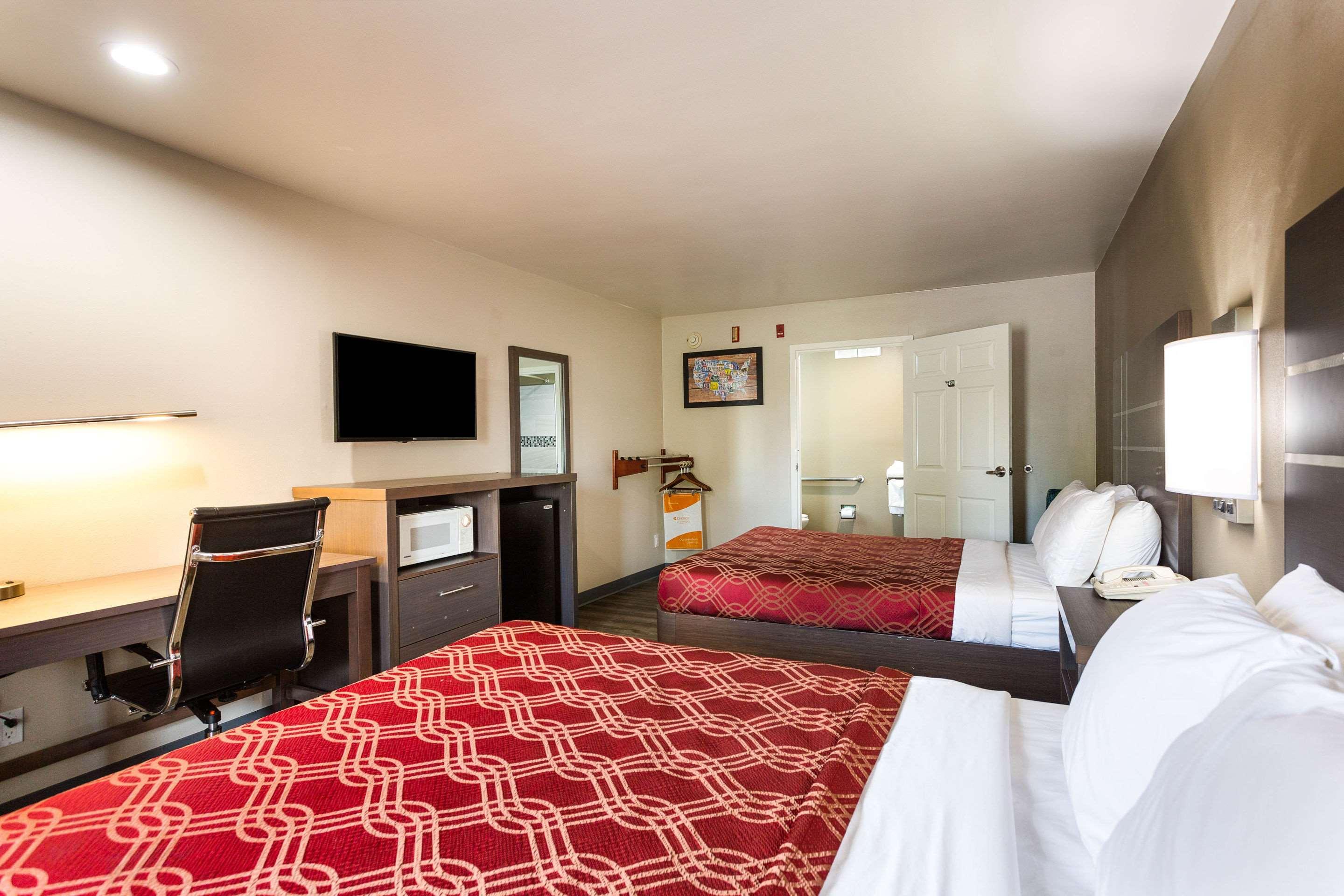 Econo Lodge Inn & Suites מורפריסבורו מראה חיצוני תמונה