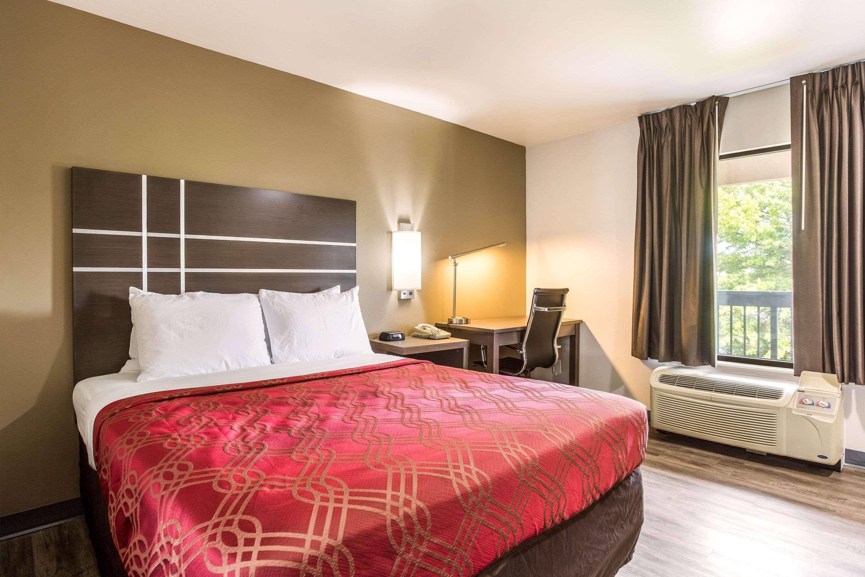 Econo Lodge Inn & Suites מורפריסבורו מראה חיצוני תמונה