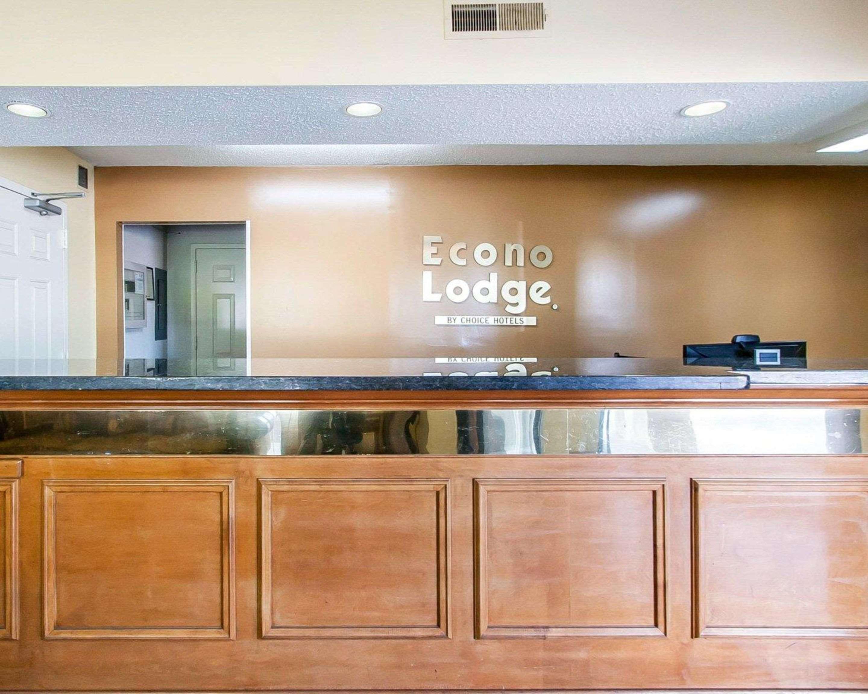 Econo Lodge Inn & Suites מורפריסבורו מראה חיצוני תמונה
