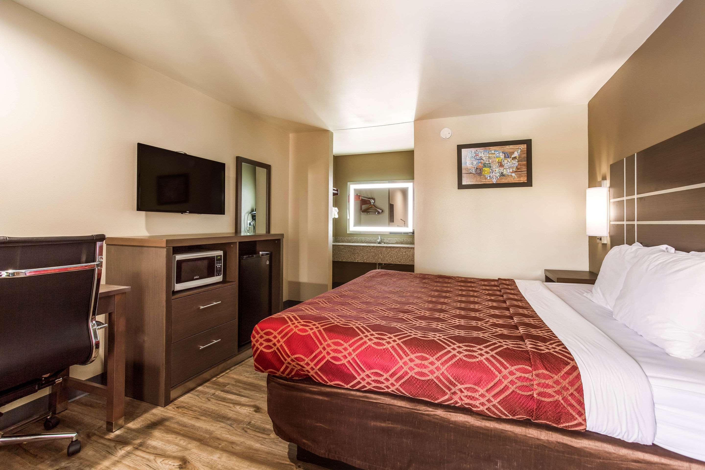 Econo Lodge Inn & Suites מורפריסבורו מראה חיצוני תמונה