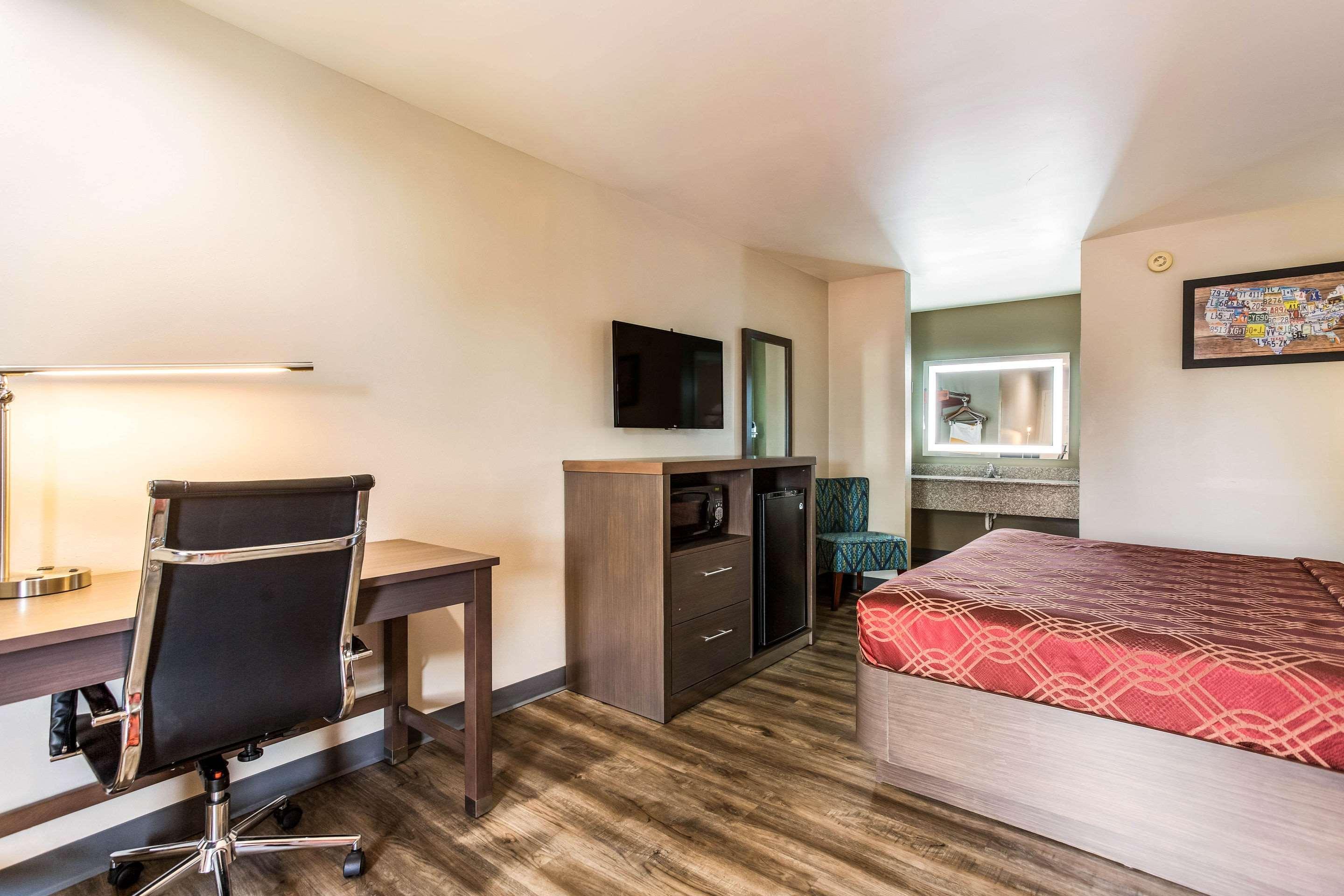 Econo Lodge Inn & Suites מורפריסבורו מראה חיצוני תמונה
