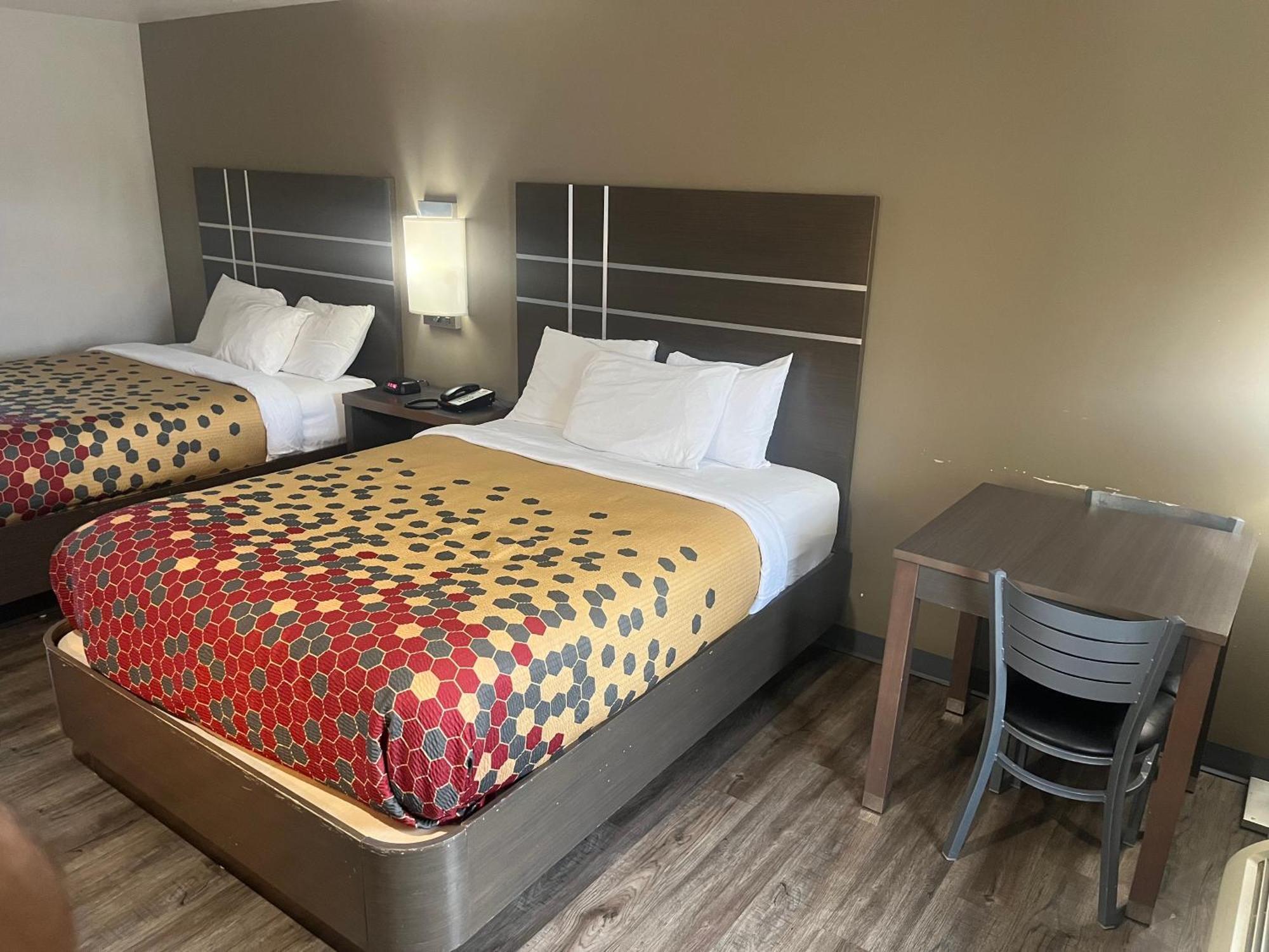 Econo Lodge Inn & Suites מורפריסבורו מראה חיצוני תמונה