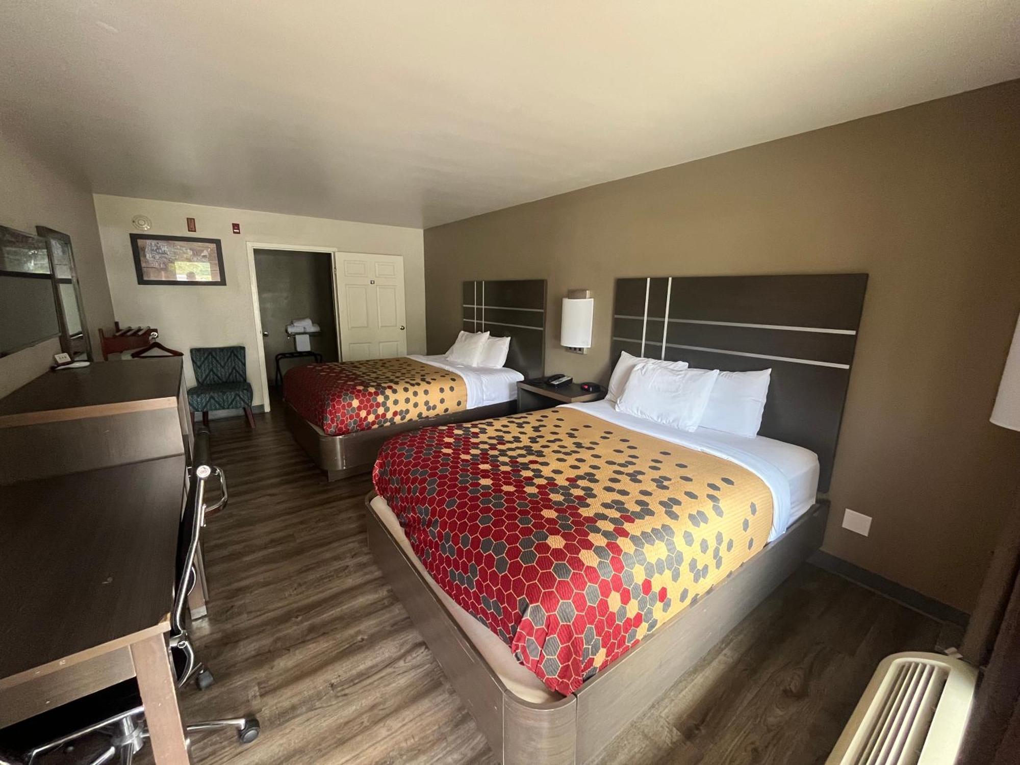 Econo Lodge Inn & Suites מורפריסבורו מראה חיצוני תמונה