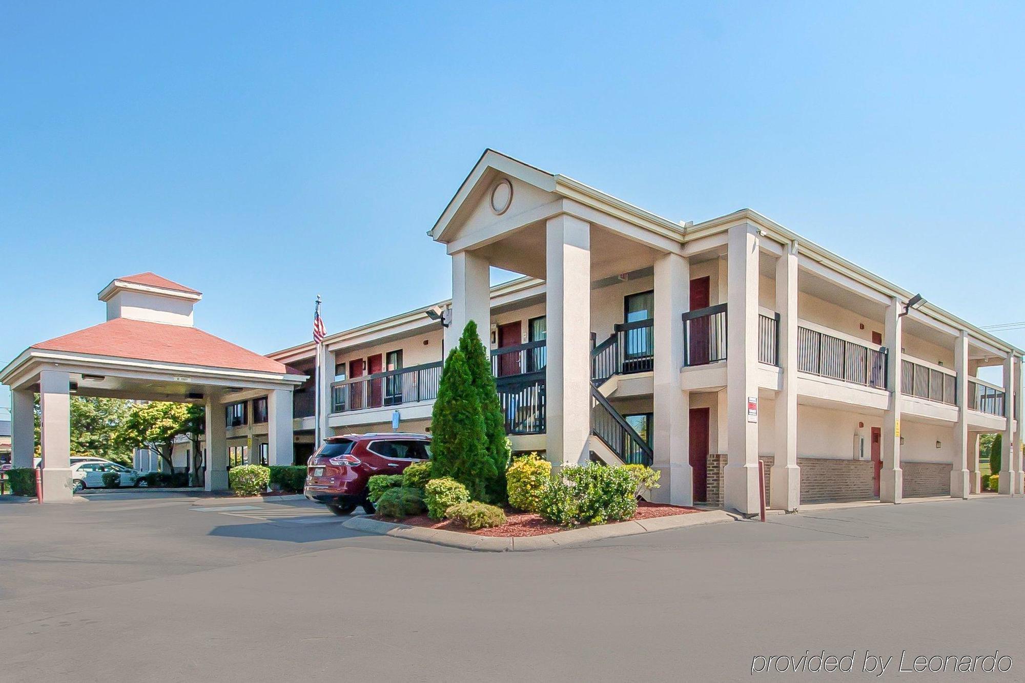Econo Lodge Inn & Suites מורפריסבורו מראה חיצוני תמונה