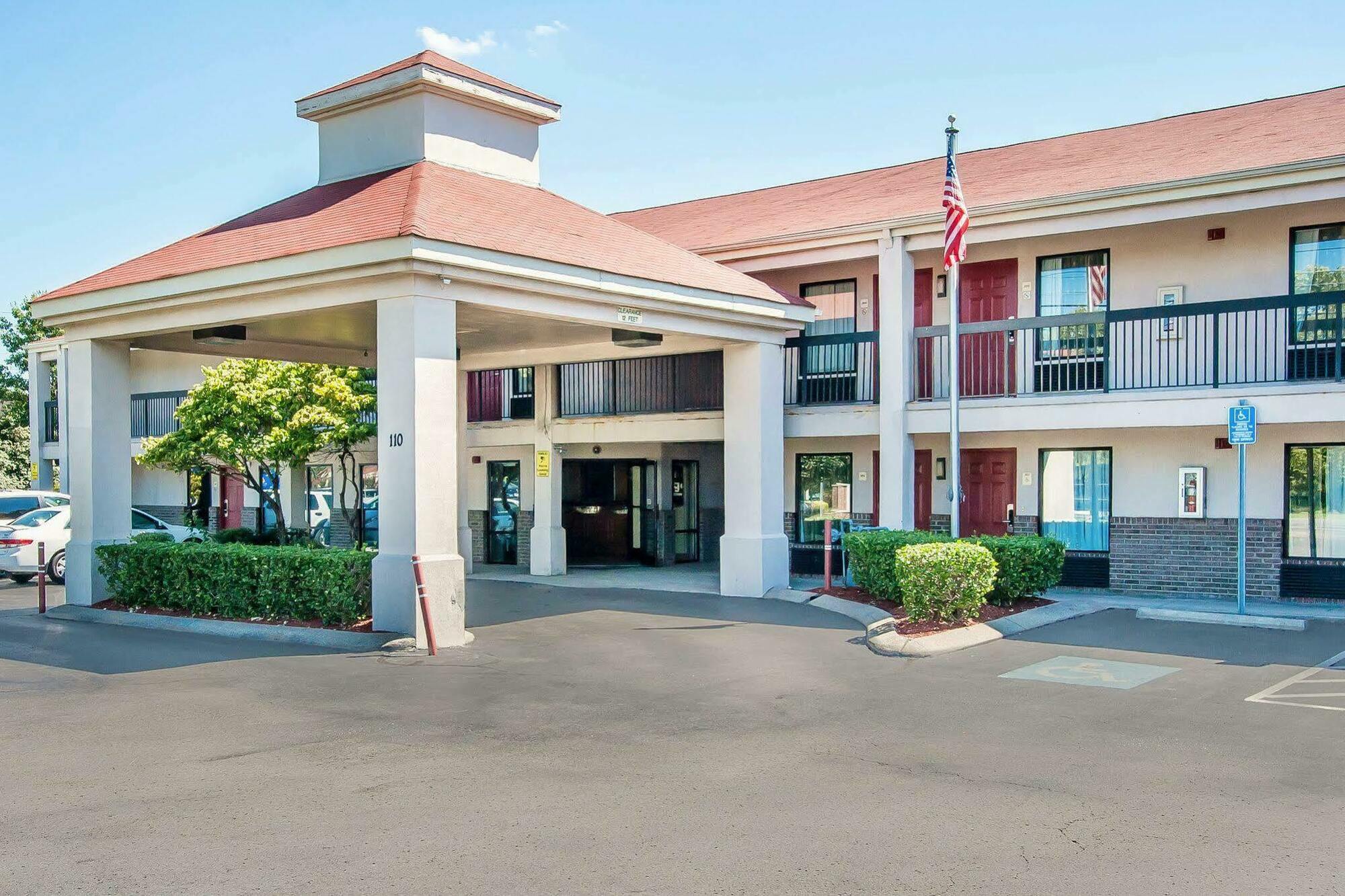 Econo Lodge Inn & Suites מורפריסבורו מראה חיצוני תמונה